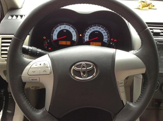 Ảnh Toyota Corolla Altis 1.8 AT 2011